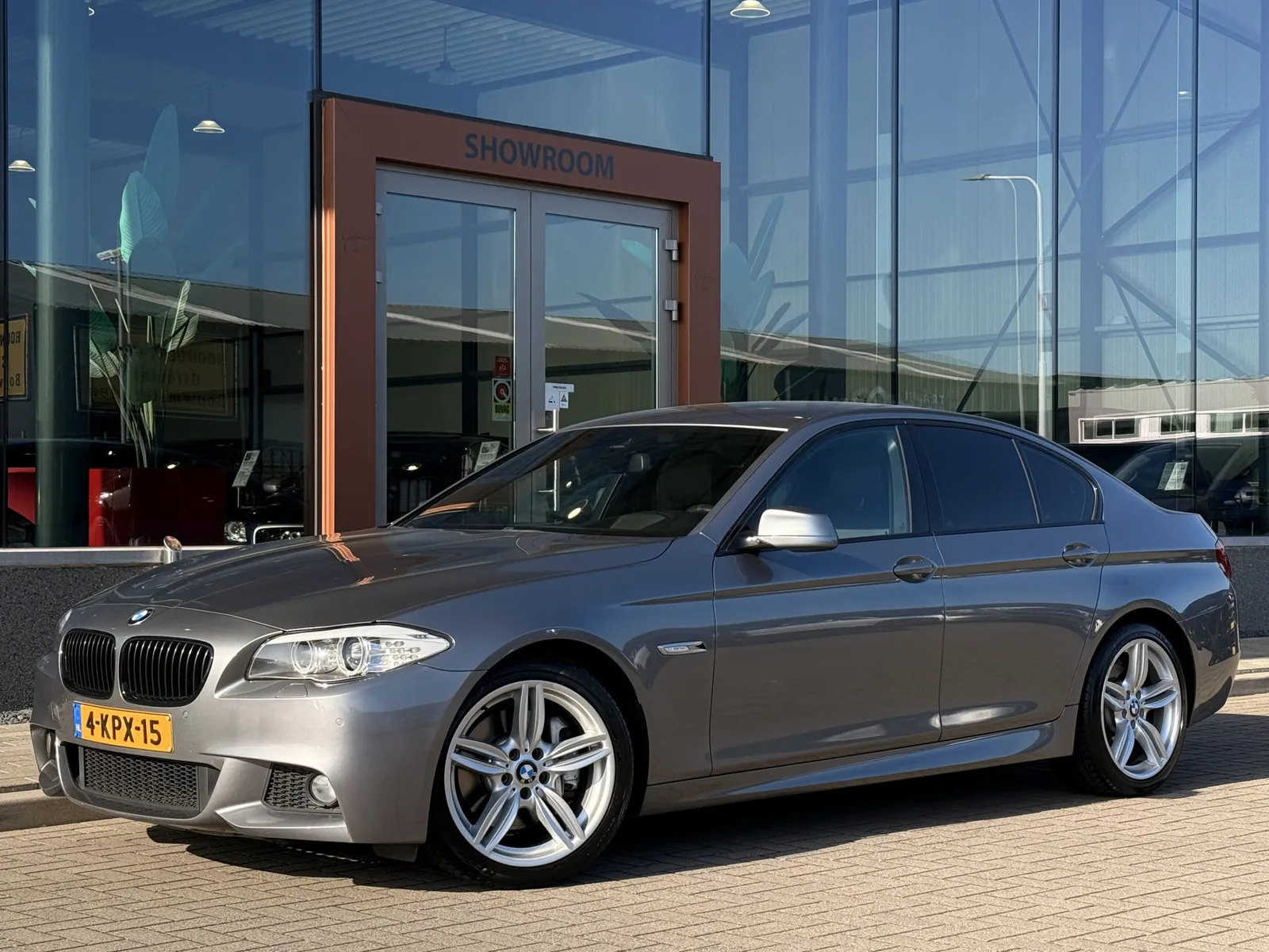 BMW 5-Serie (2013) — foto 1
