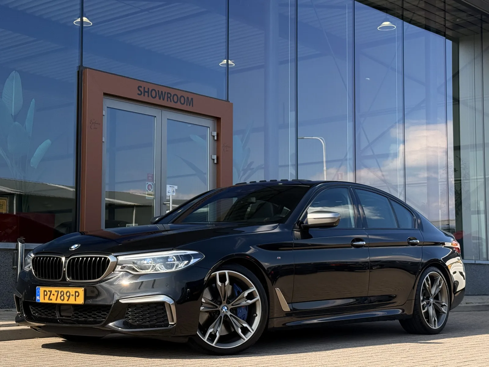 BMW 5-Serie (2017) — foto 1
