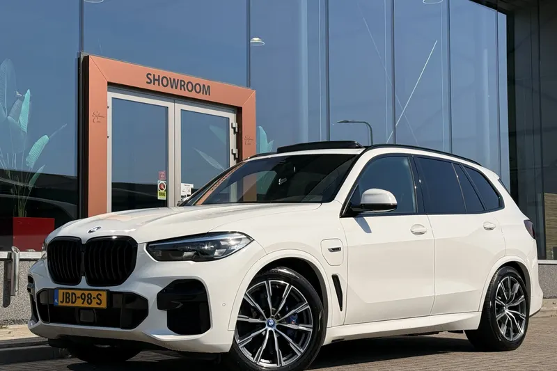 BMW X5 (2022)
