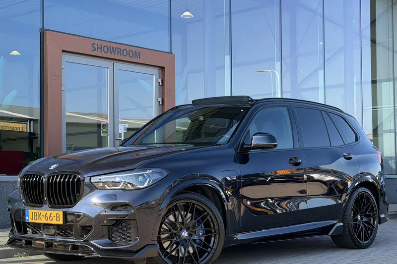 BMW X5 (2022)