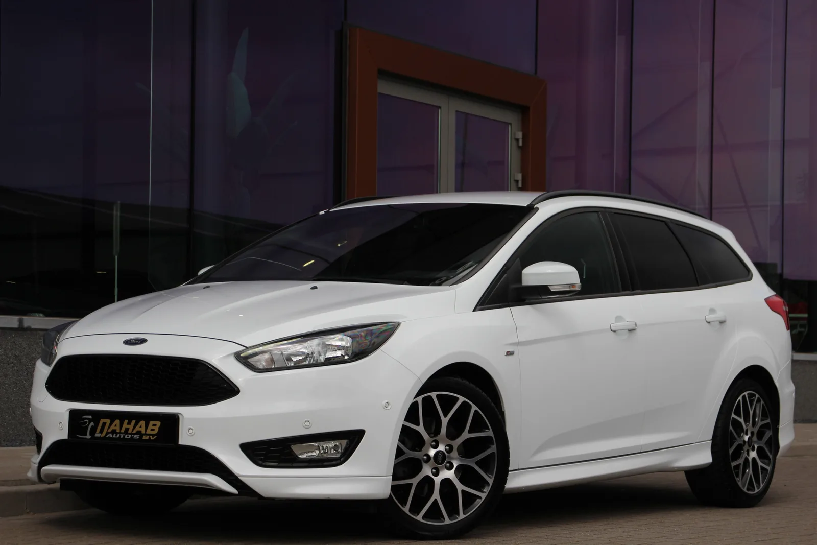Ford Focus (2018) — foto 1