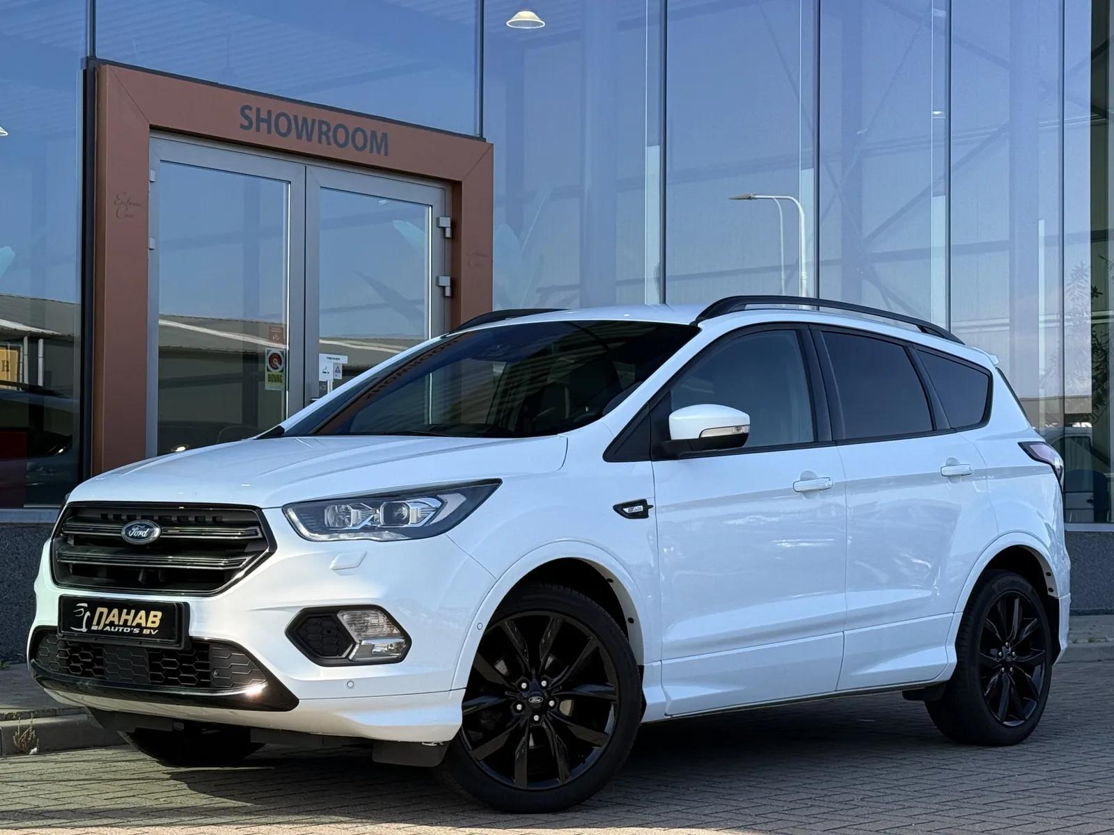Ford Kuga (2019) — foto 1