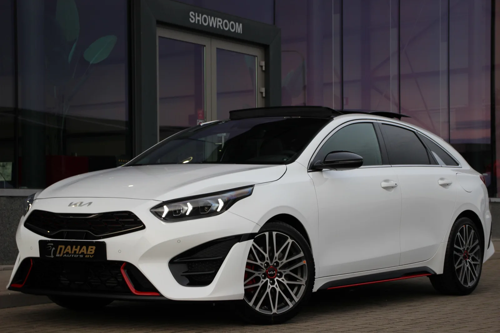 Kia Proceed (2023) — foto 1