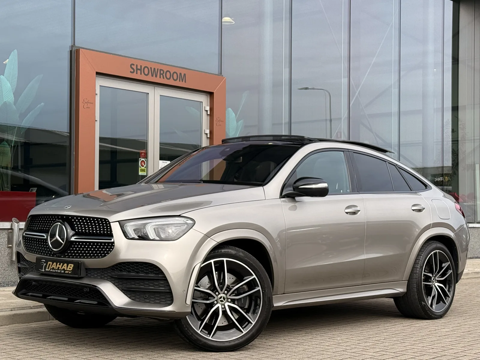 Mercedes-Benz GLE (2022) — foto 1