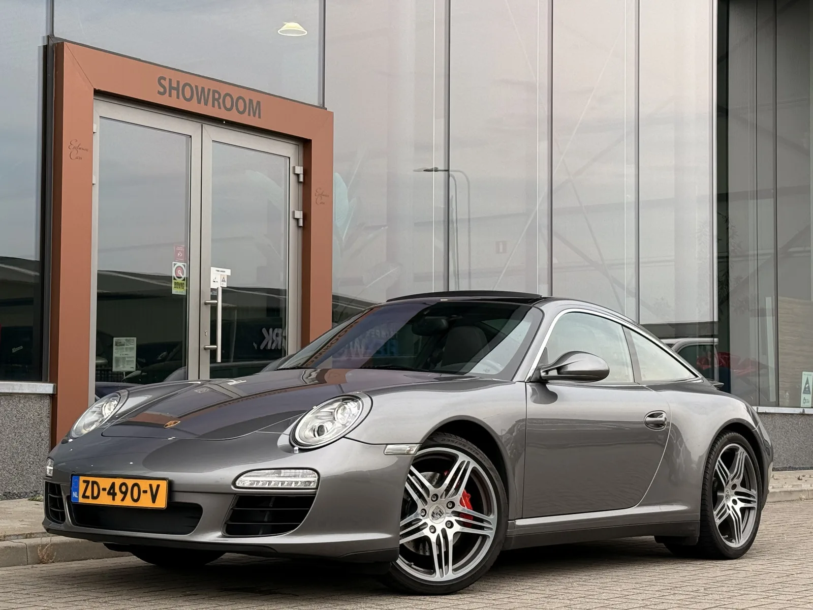 Porsche 911 (2009) — foto 1