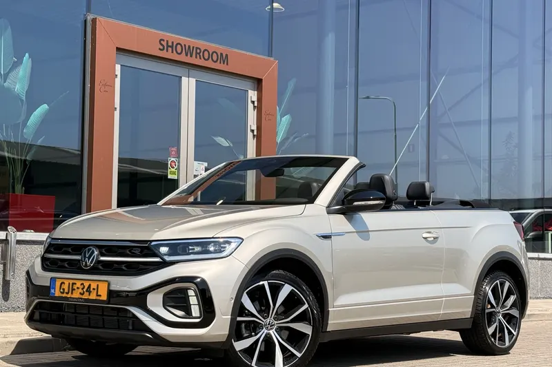 Volkswagen T-Roc (2023)