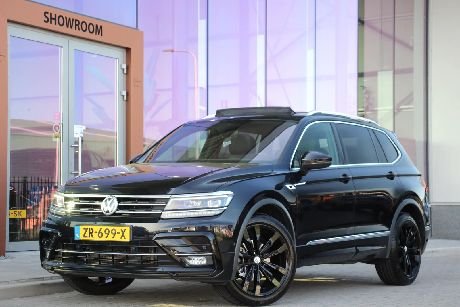Volkswagen Tiguan (2019) — foto 1
