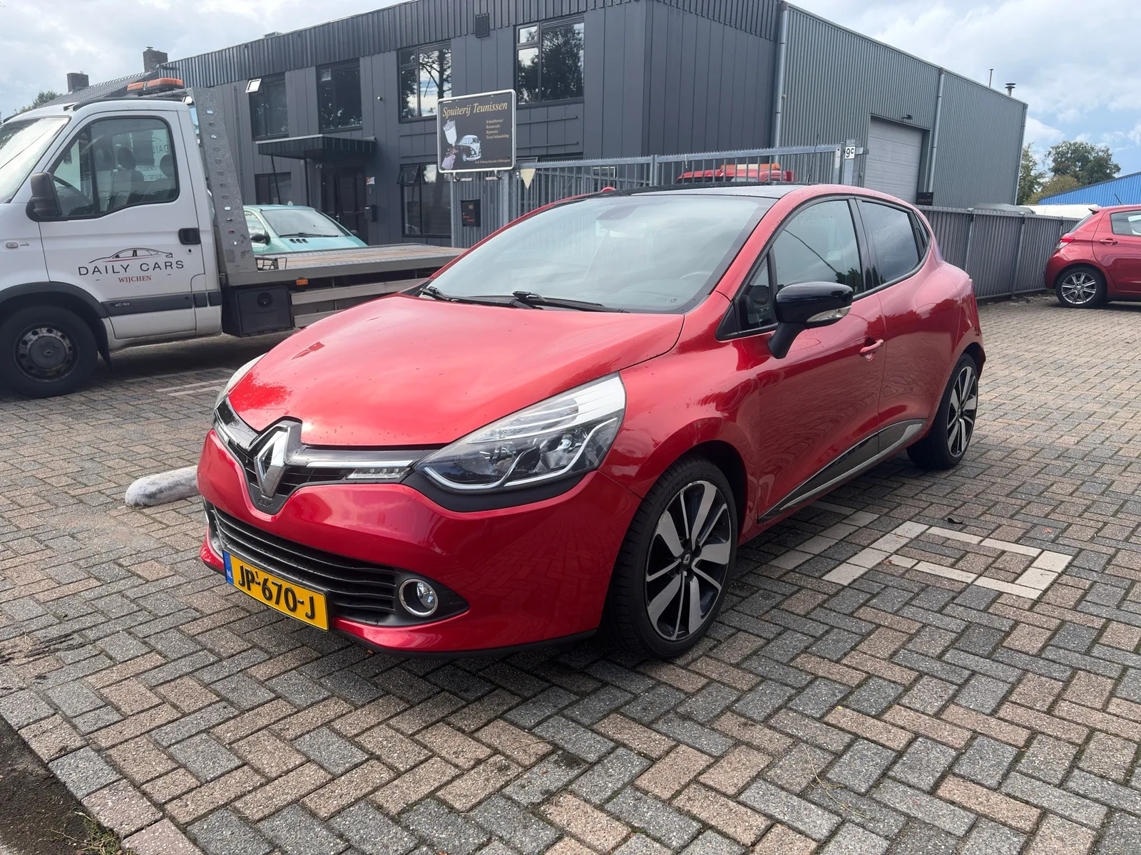 Renault Clio (2016) — foto 1