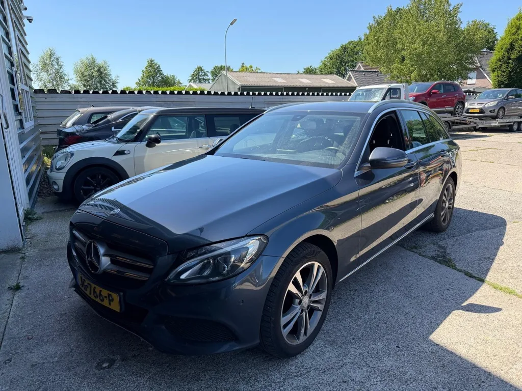 Mercedes-Benz C-Klasse (2016) — foto 1