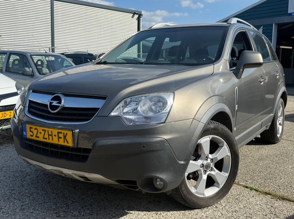 Opel Antara (2008) — foto 1