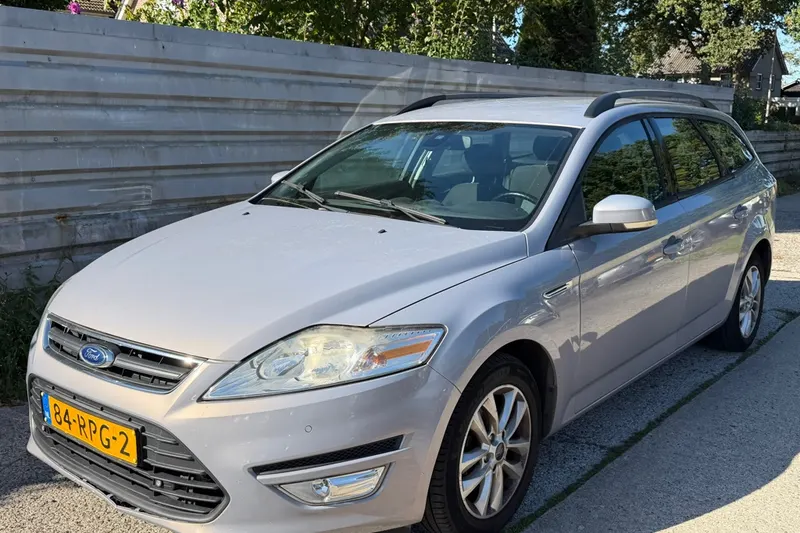 Ford Mondeo (2011)