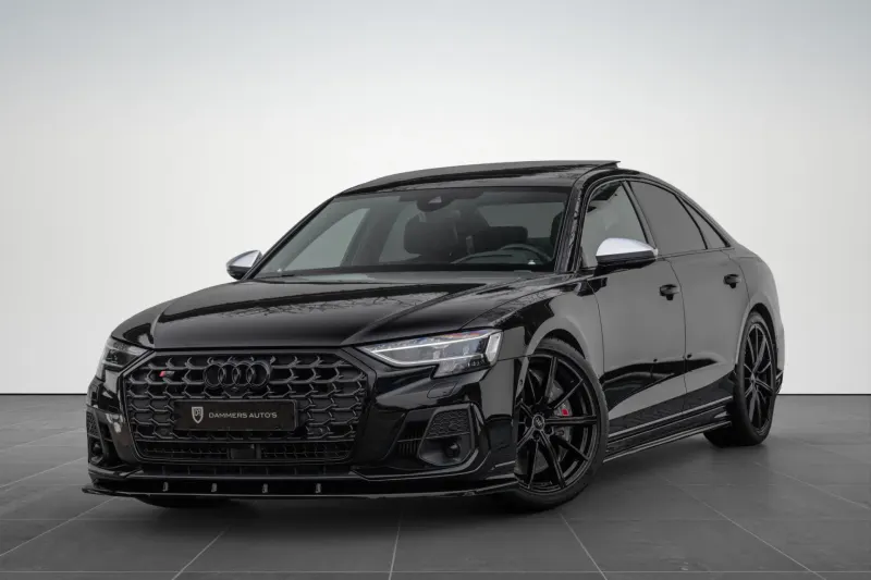 Audi S8 (2023)