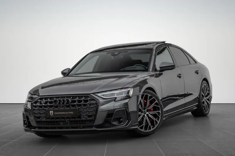 Audi S8 (2022)
