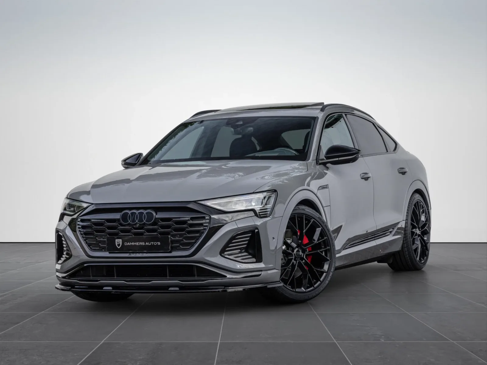 Audi Q8 (2024) — foto 1