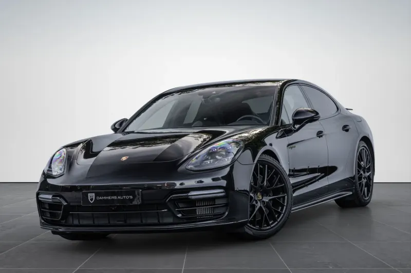 Porsche Panamera (2022)