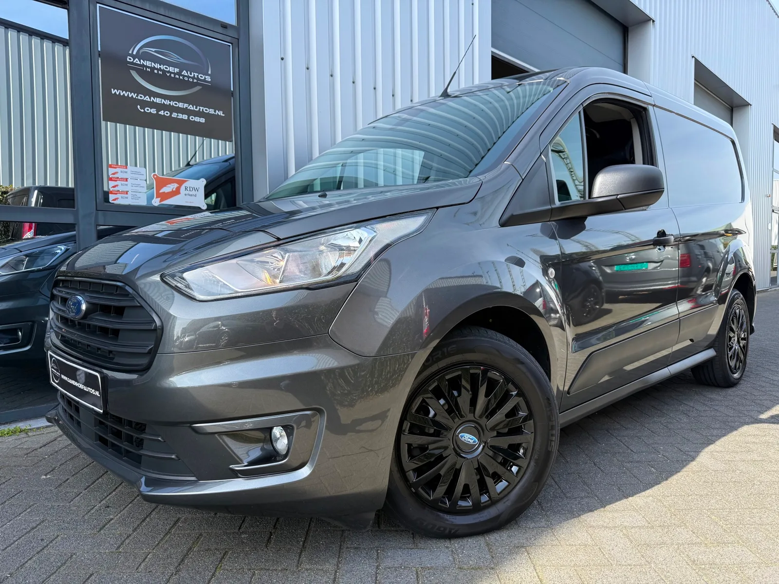 Ford Transit Connect (2020) — foto 1