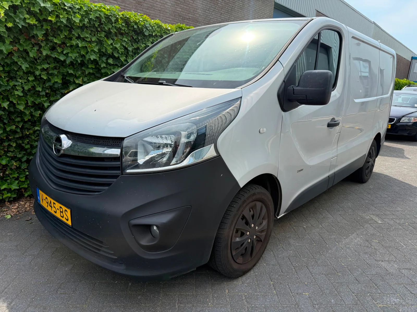 Opel Vivaro (2016) — foto 1