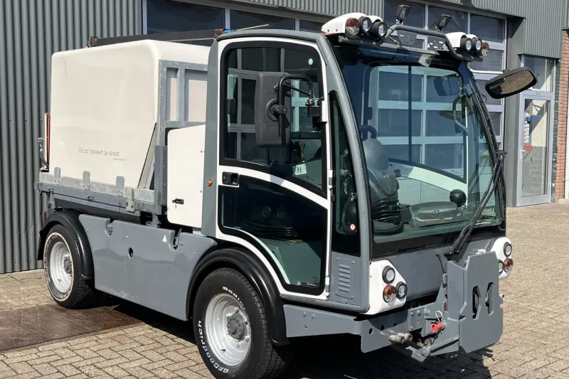 Boschung P4T Werktuigdrager (2013)