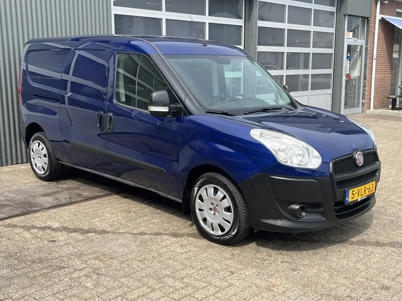 Fiat Doblò (2011) — foto 1