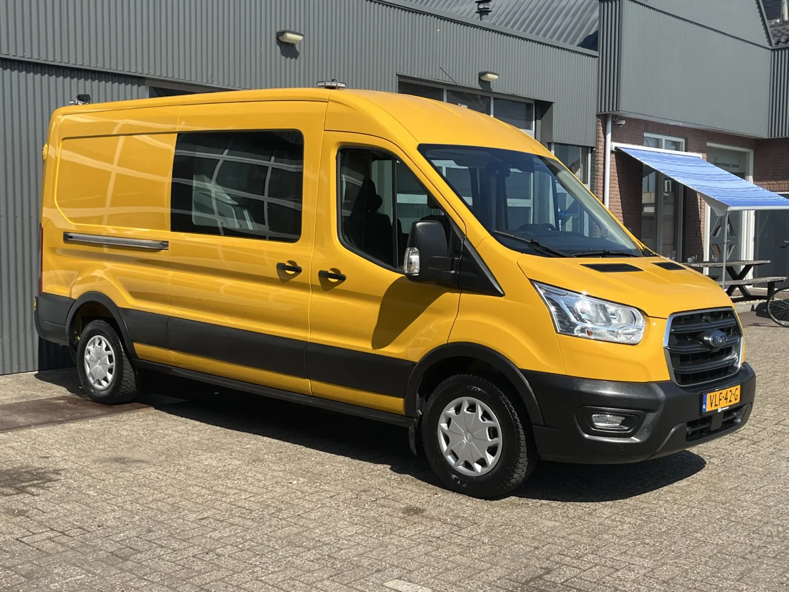 Ford Transit (2021) — foto 1
