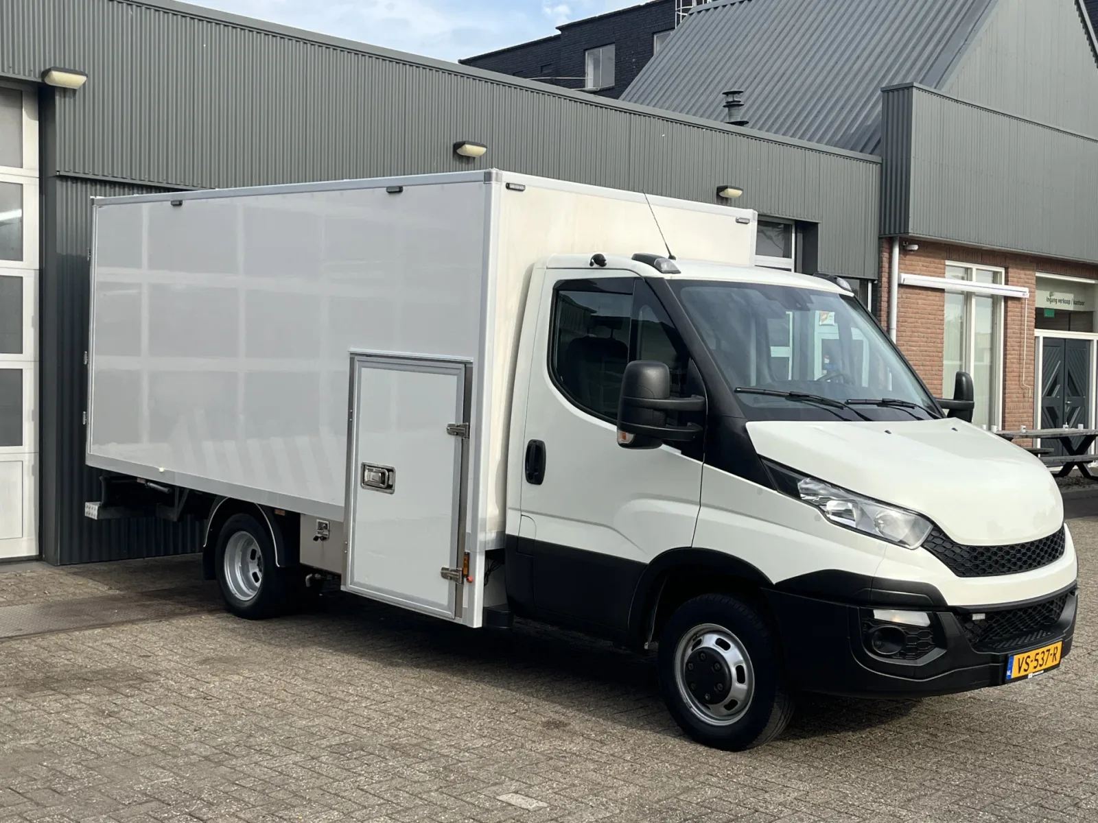 Iveco Daily (2016) — foto 1
