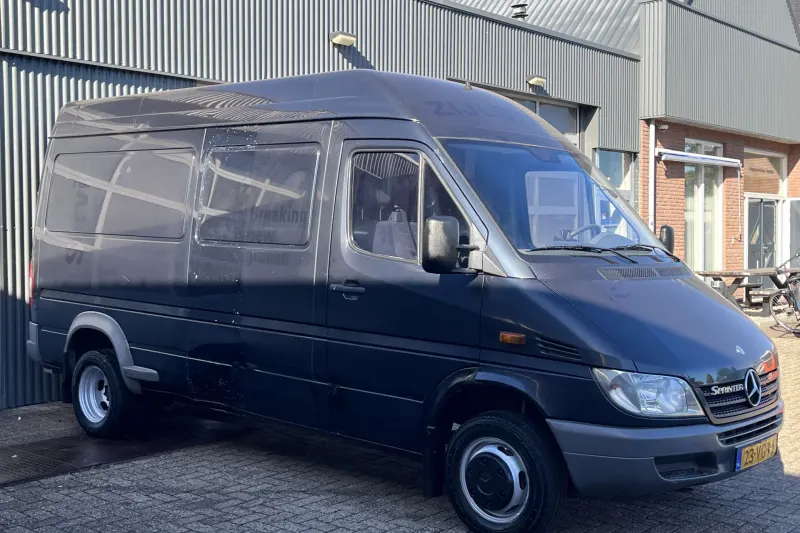 Mercedes-Benz Sprinter (2004)