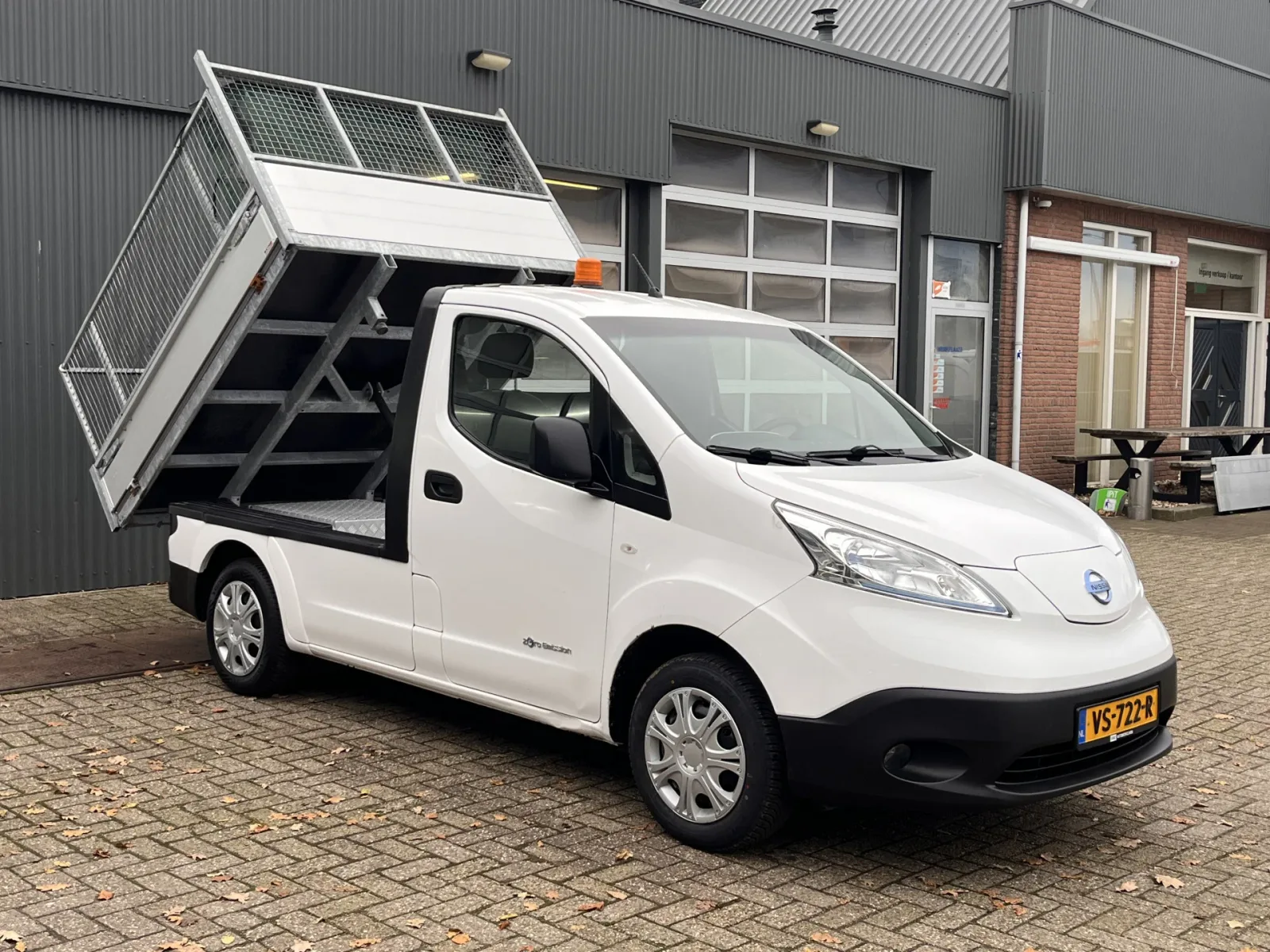 Nissan E-NV200 (2016) — foto 1