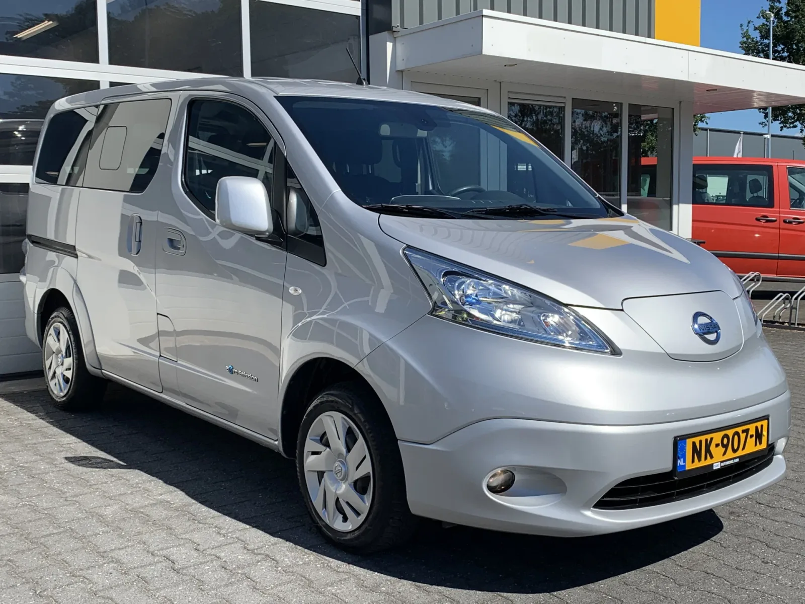 Nissan e-NV200 Van (2017) — foto 1