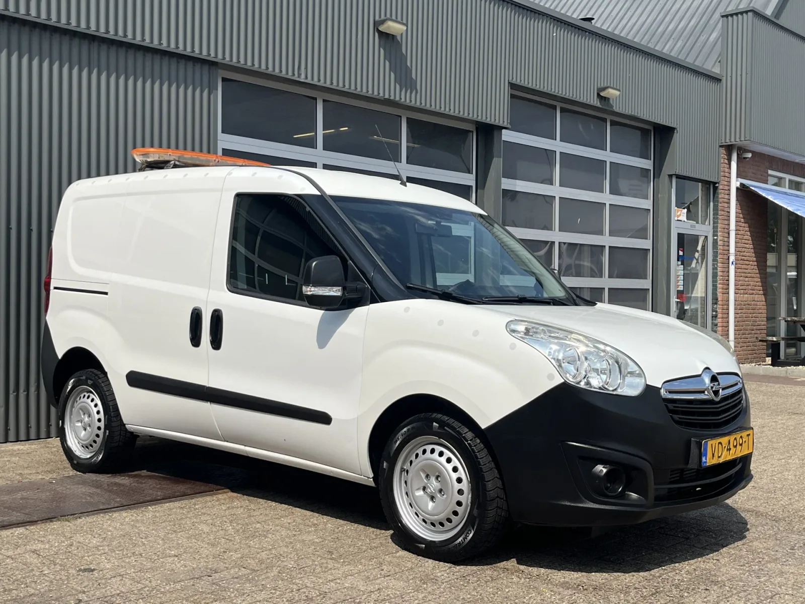 Opel Combo (2013) — foto 1