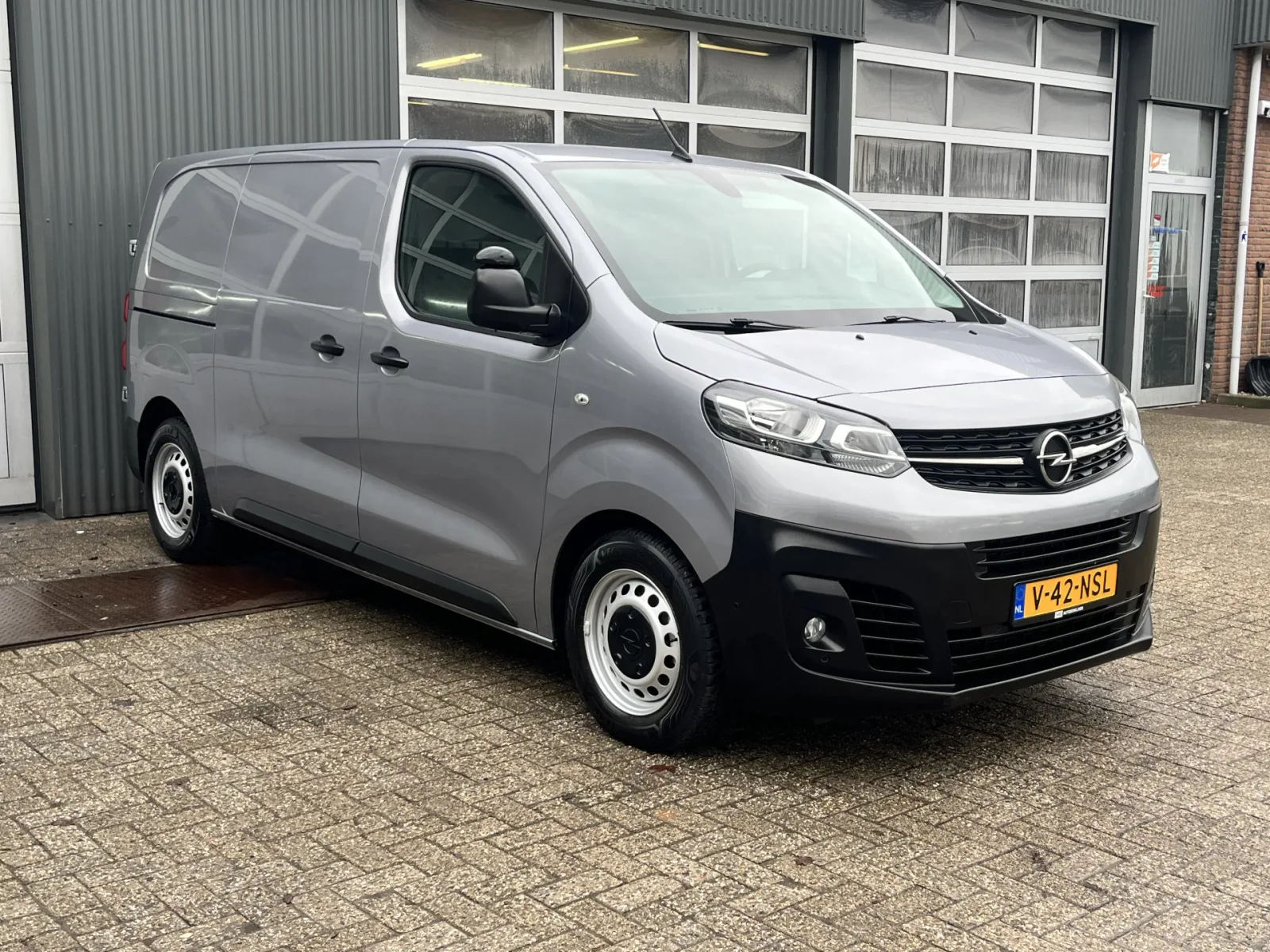 Opel Vivaro (2020) — foto 1