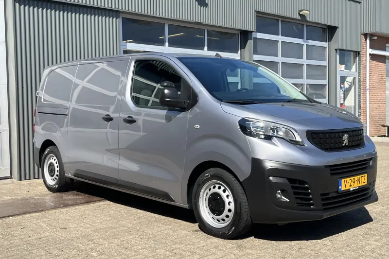 Peugeot Expert (2022)