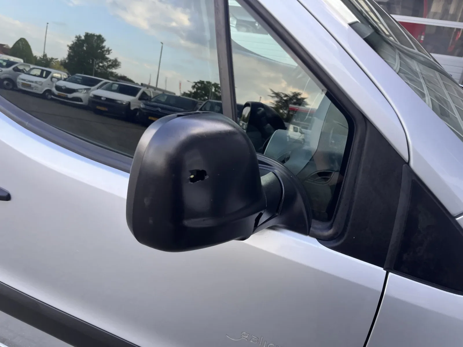 Peugeot Partner (2017) — foto 1