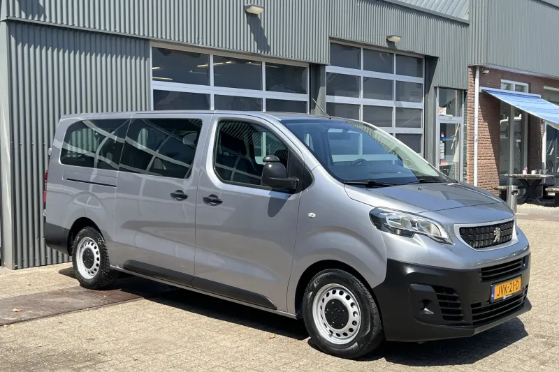 Peugeot Traveller (2019)