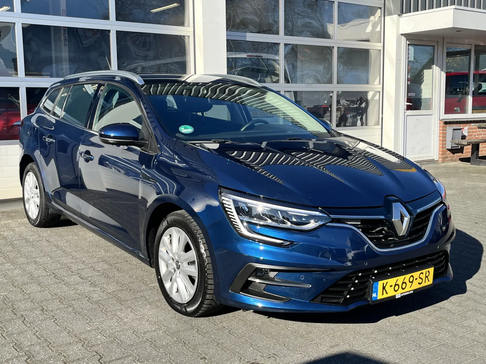Renault Mégane (2021) — foto 1