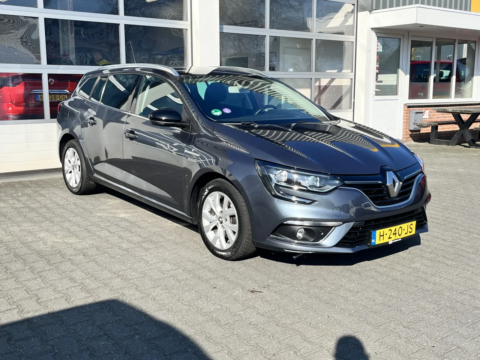 Renault Mégane (2020) — foto 1