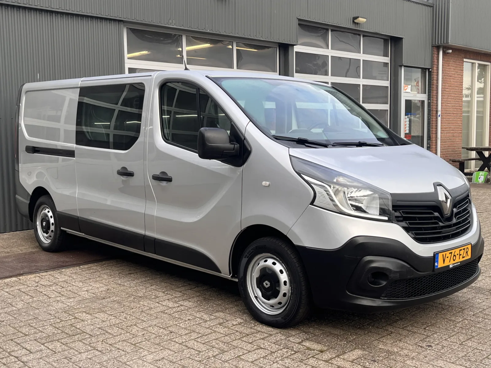 Renault Trafic (2016) — foto 1