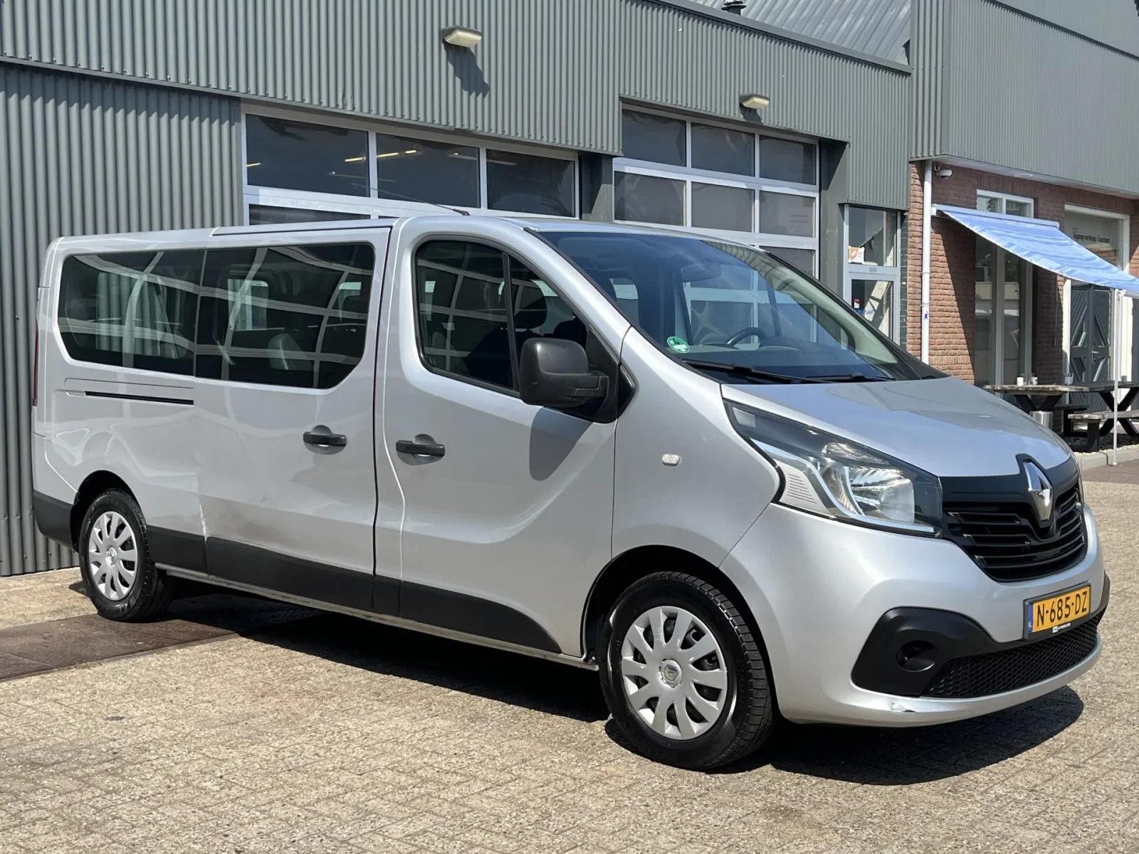 Renault Trafic (2016) — foto 1