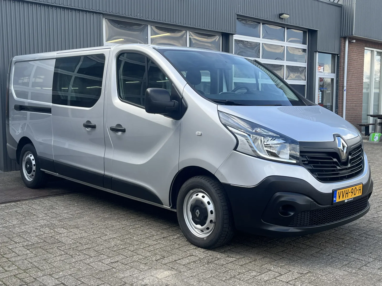 Renault Trafic (2016) — foto 1