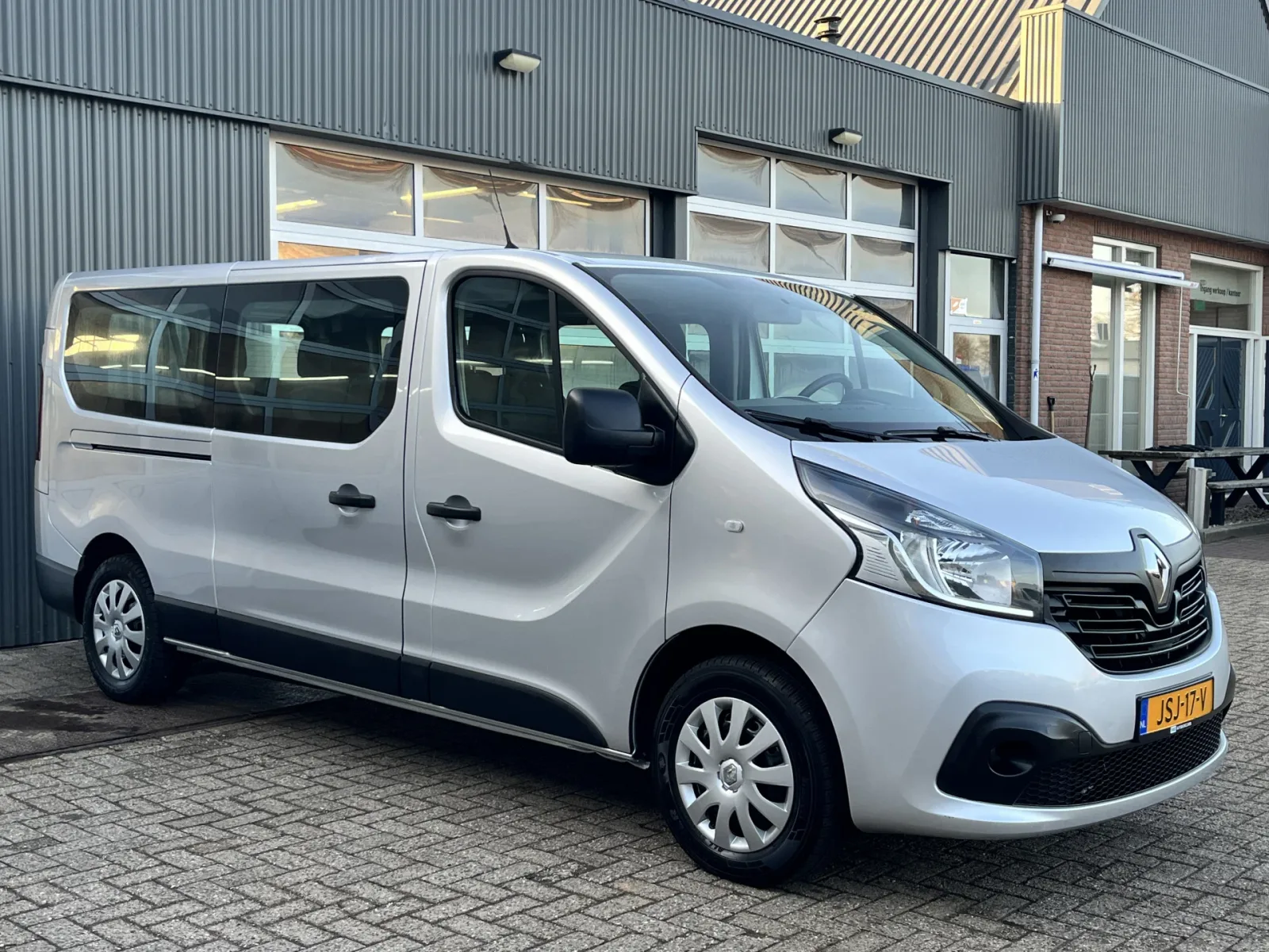 Renault Trafic (2019) — foto 1