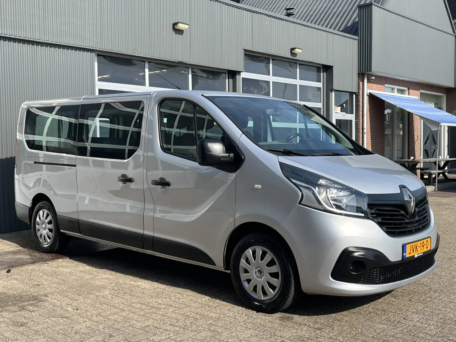 Renault Trafic (2015) — foto 1