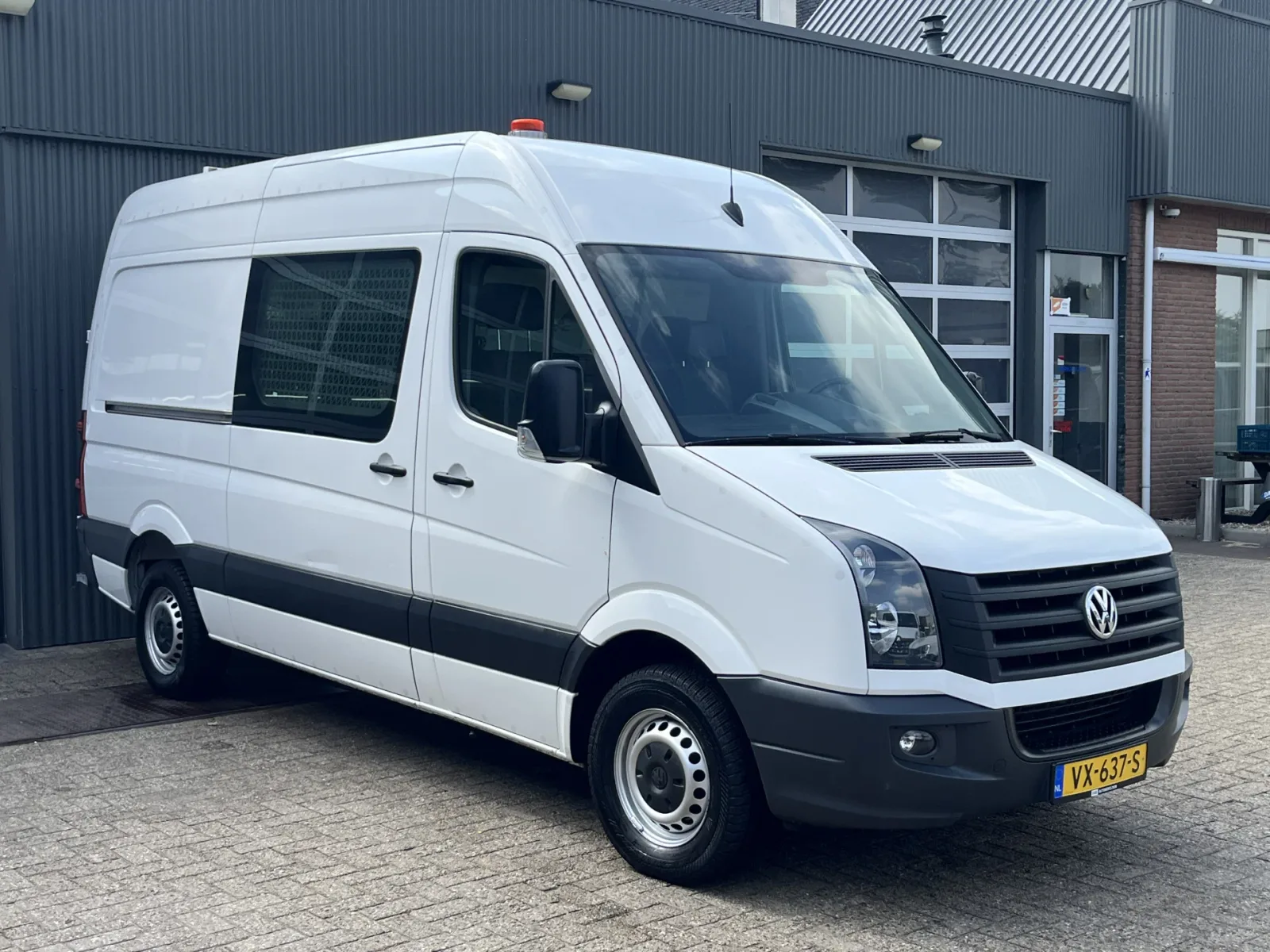 Volkswagen Crafter (2016) — foto 1