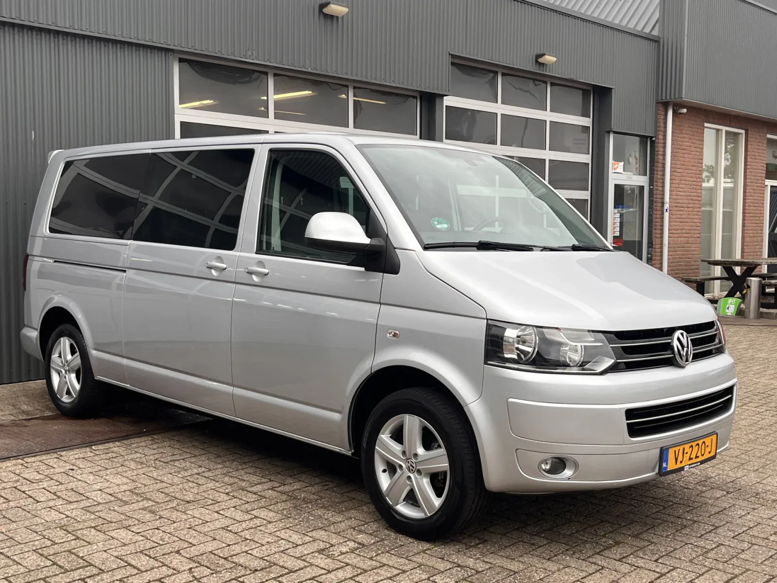 Volkswagen Transporter (2014) — foto 1