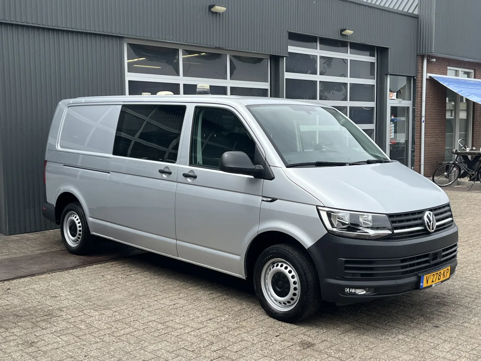 Volkswagen Transporter (2018) — foto 1