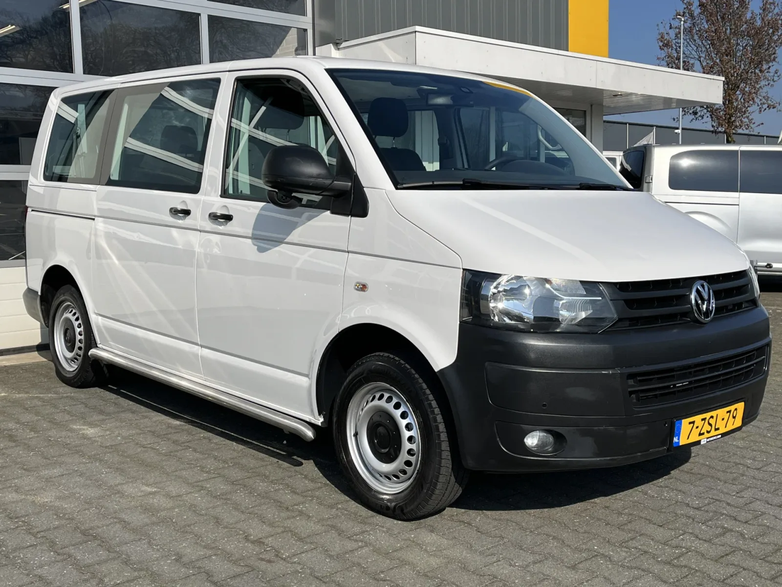 Volkswagen Transporter (2015) — foto 1