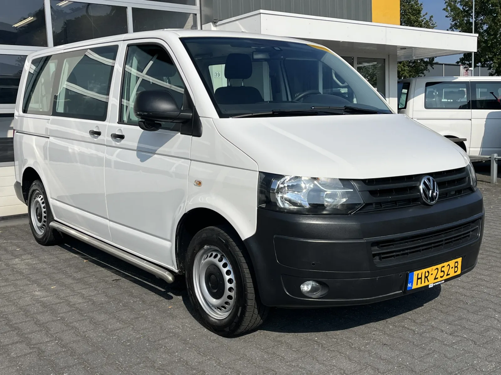 Volkswagen Transporter (2016) — foto 1