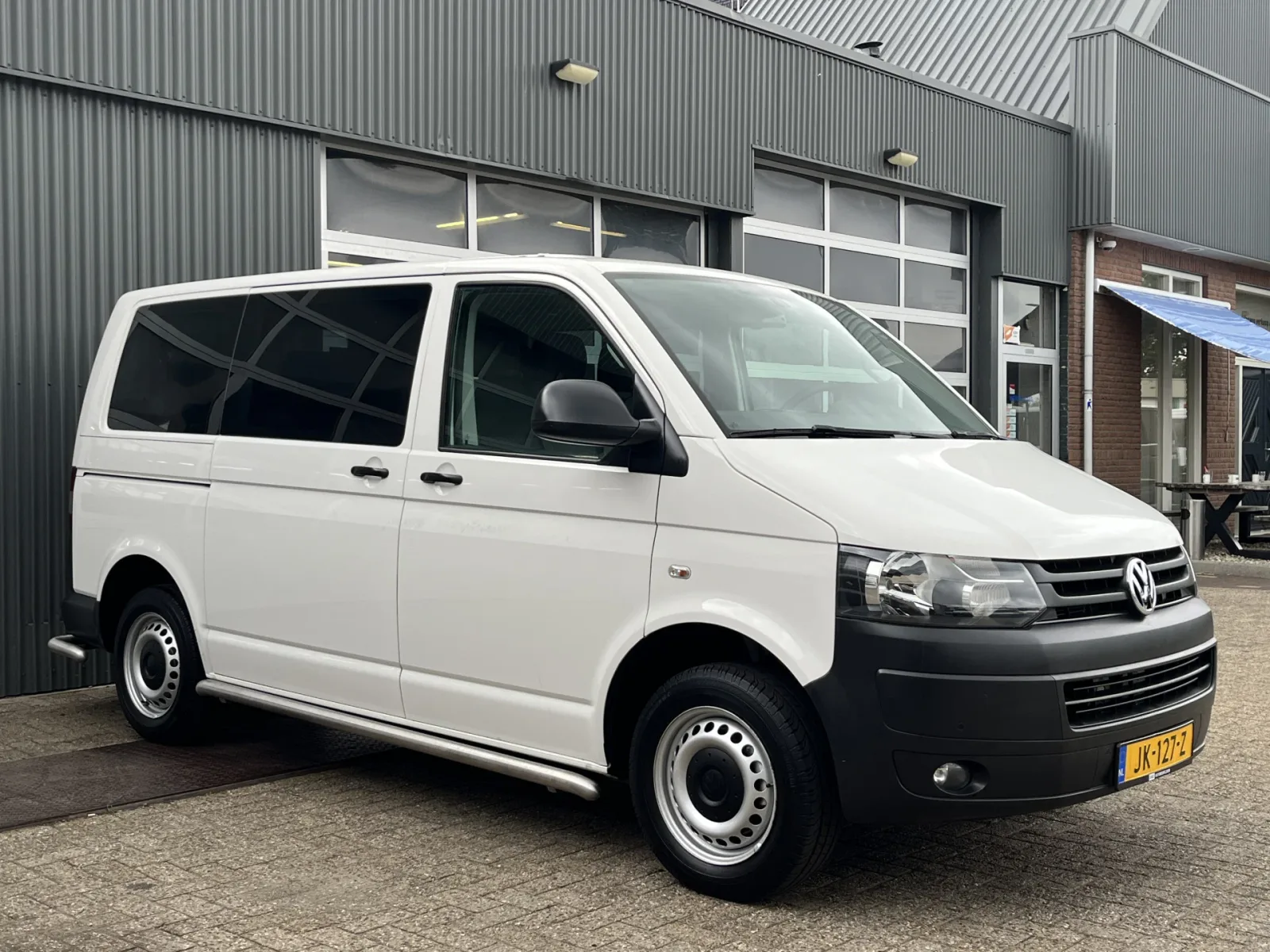 Volkswagen Transporter (2016) — foto 1