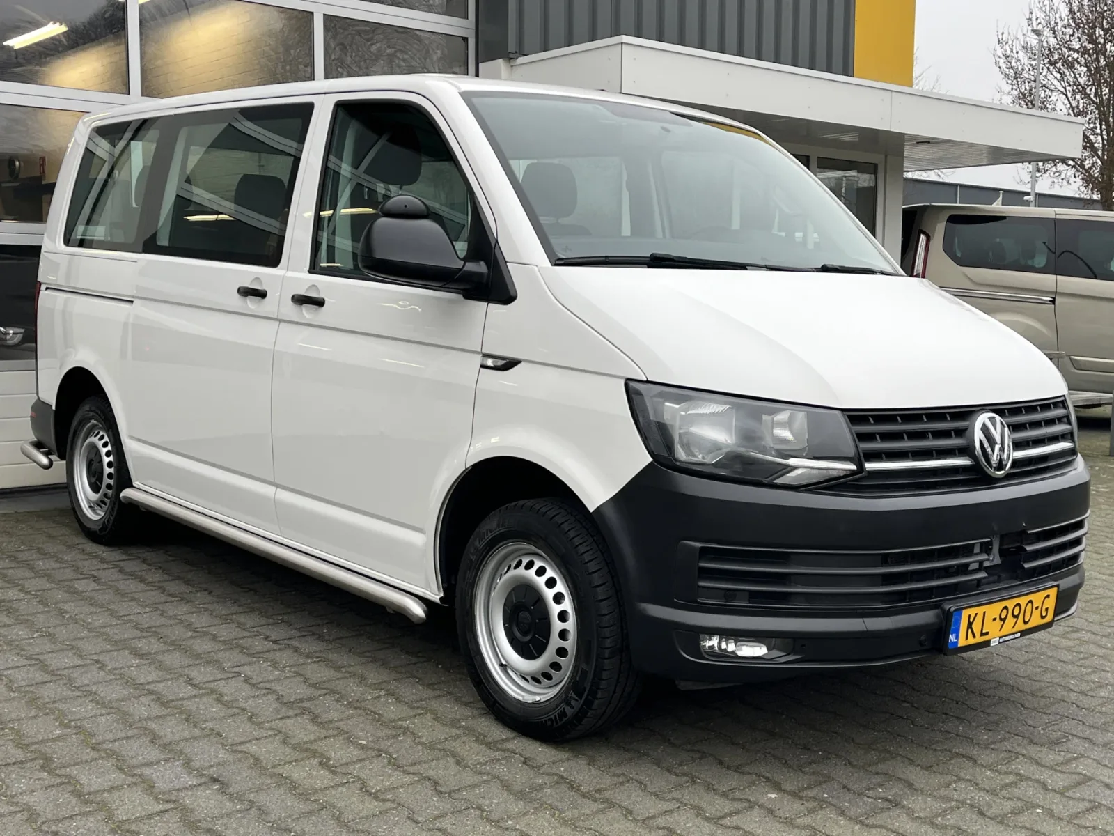 Volkswagen Transporter (2016) — foto 1