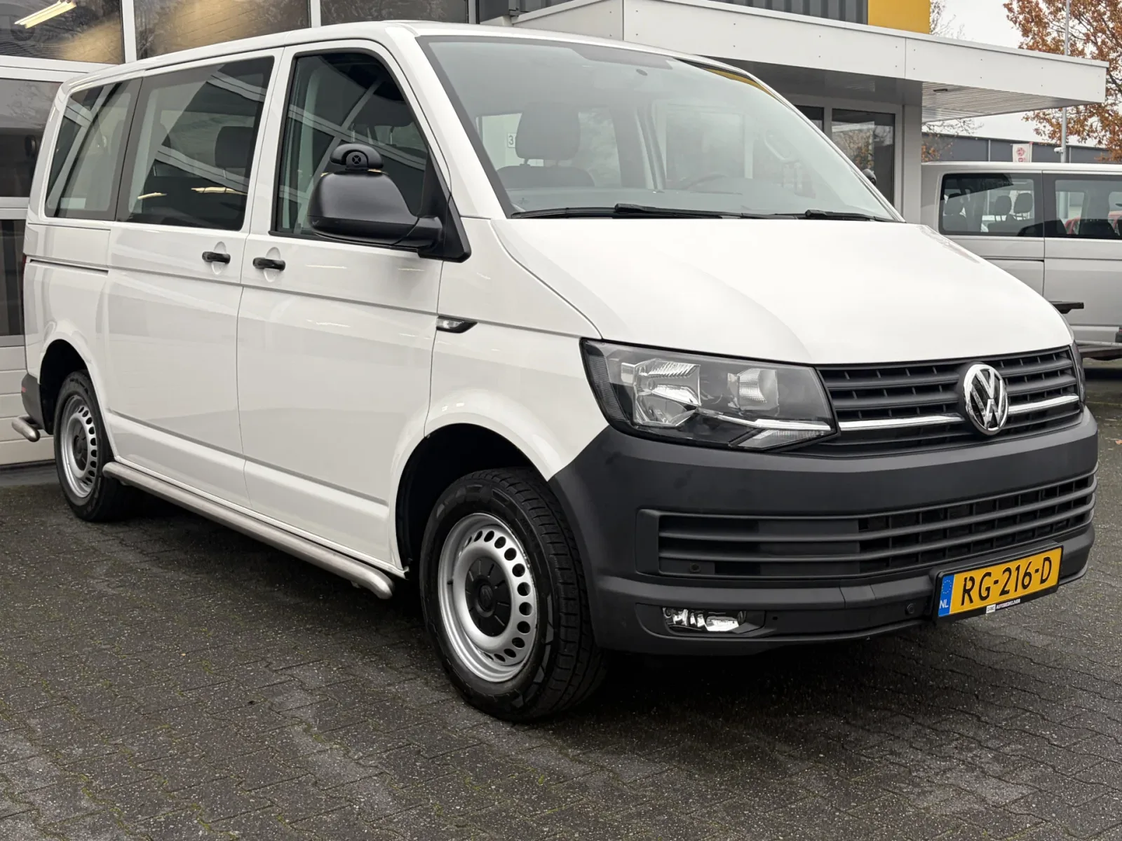 Volkswagen Transporter (2017) — foto 1