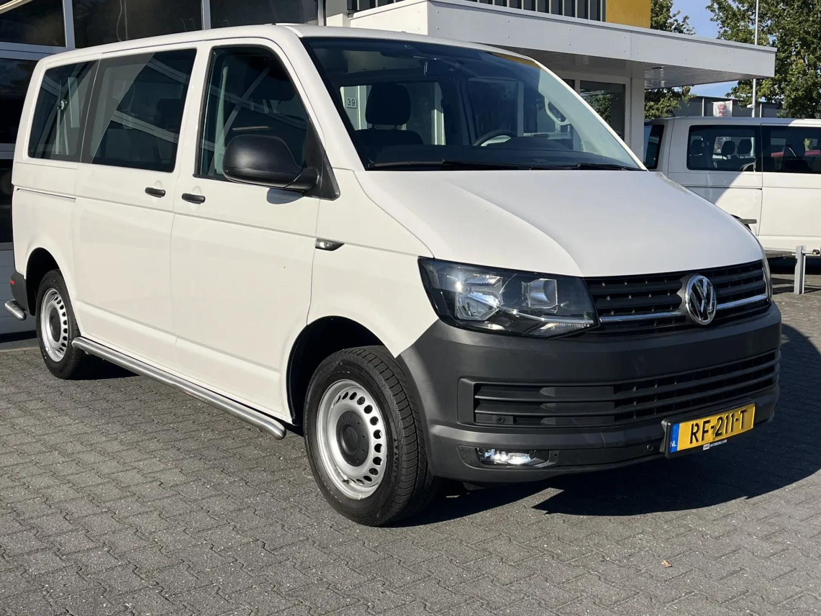 Volkswagen Transporter (2017) — foto 1