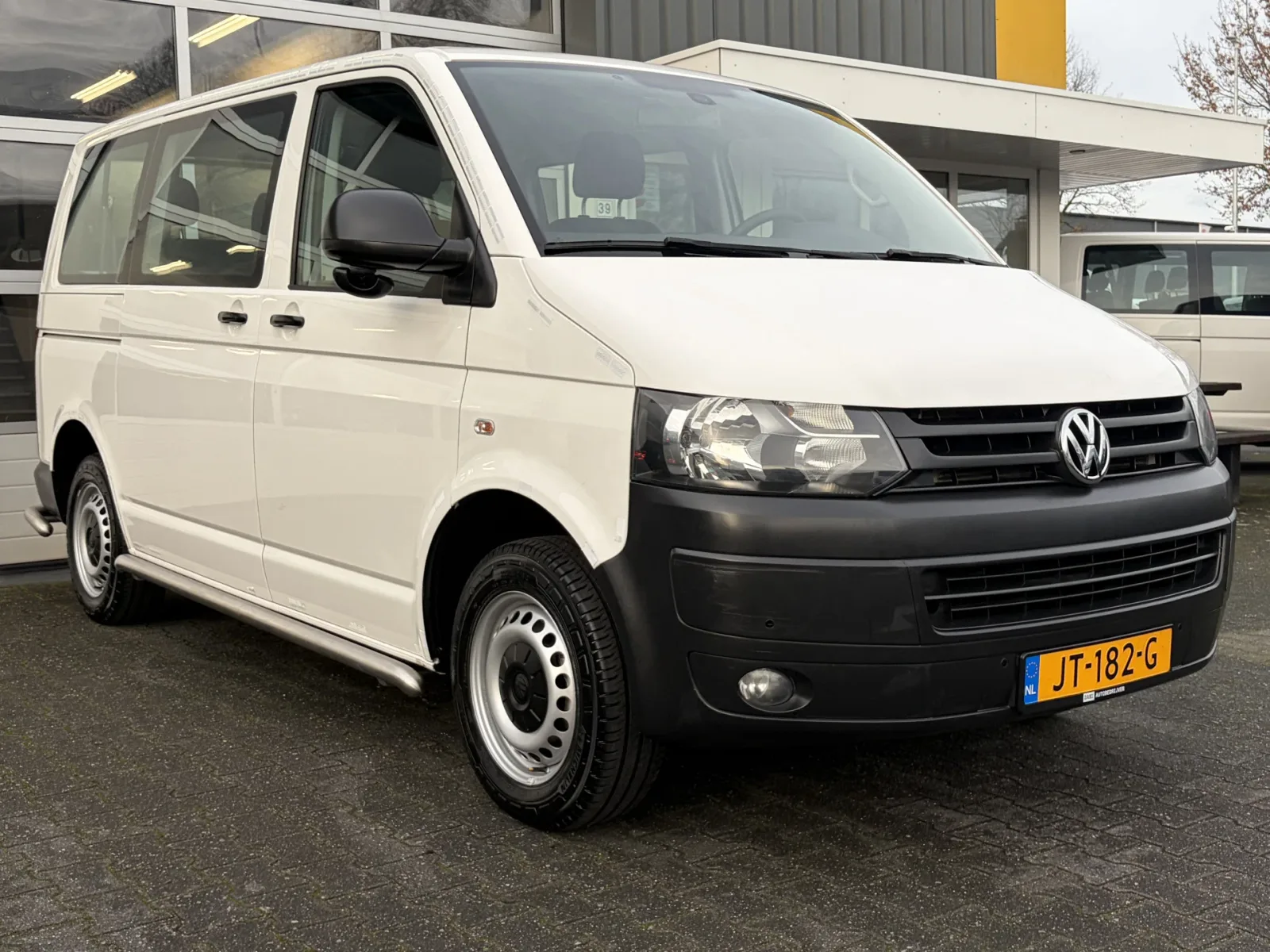 Volkswagen Transporter (2016) — foto 1